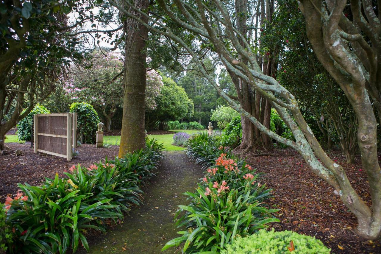 Tairoa Lodge Hawera Kültér fotó